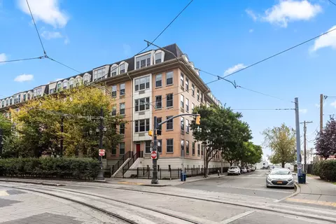 149 Essex St #4A, Jersey City, NJ 07302