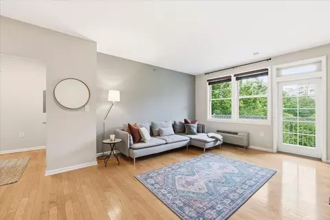 4 Constellation Pl #306, Jersey City, NJ 07305