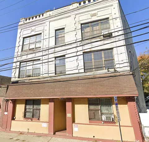 171 Old Bergen Rd #201, Jersey City, NJ 07305