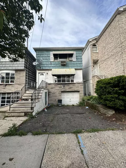 276 Chapel Ave, Jersey City, NJ 07305