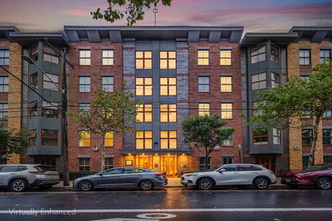812 Grand St #424, Hoboken, NJ 07030
