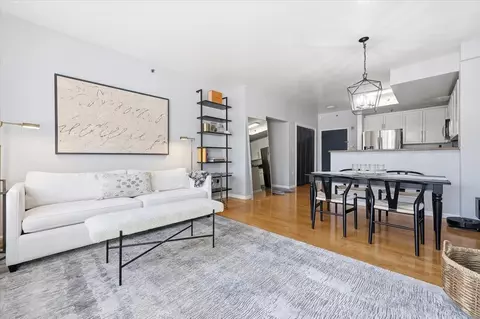 15 Freedom Way #412, Jersey City, NJ 07305