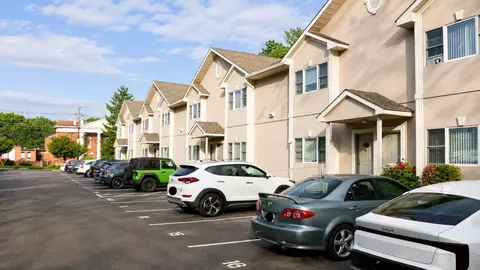 485 Saddle River Rd #18, Saddle Brook, NJ 07663