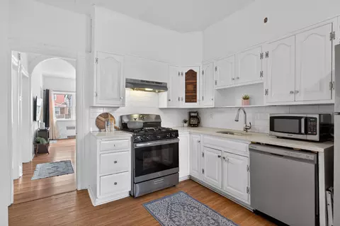 388 Cator Ave, Jersey City, NJ 07305