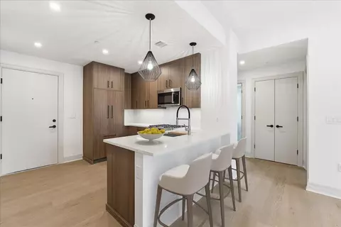 921 Madison St #205, Hoboken, NJ 07030