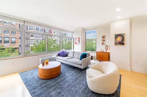 10 Regent St #306, Jersey City, NJ 07302