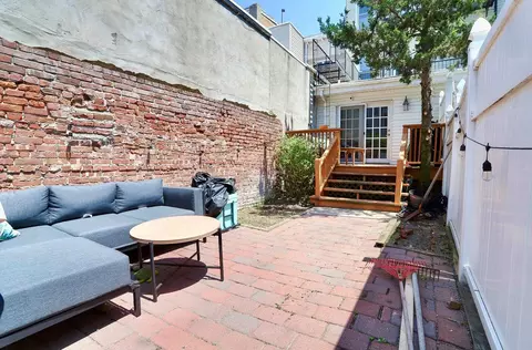 410 Adams St #1R, Hoboken, NJ 07030