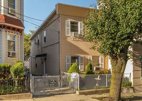 194 Hopkins Ave, Jersey City, NJ 07306