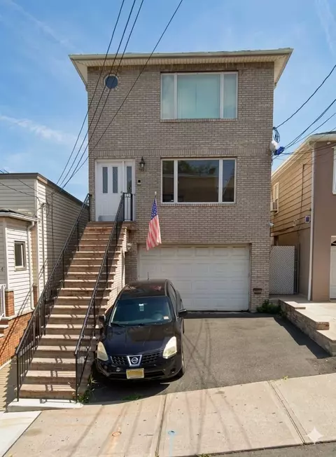 1442 70th St, North Bergen, NJ 07047