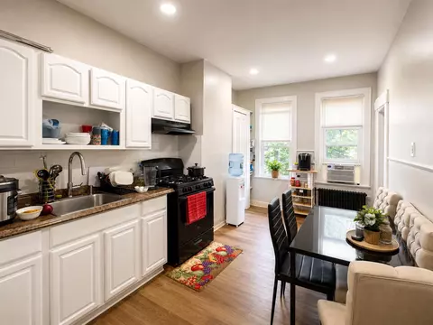 419 4th St # A, Union City, NJ 07087