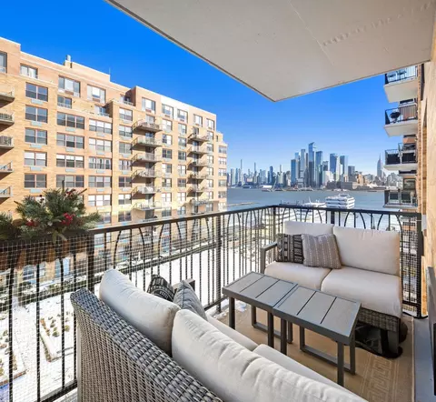 2 Constitution Ct #814, Hoboken, NJ 07030