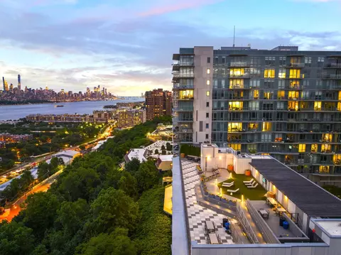 320 Adolphus Ave #319, Cliffside Park, NJ 07010