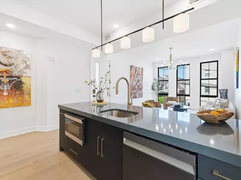 15 Manhattan Ave #2, Jersey City, NJ 07307