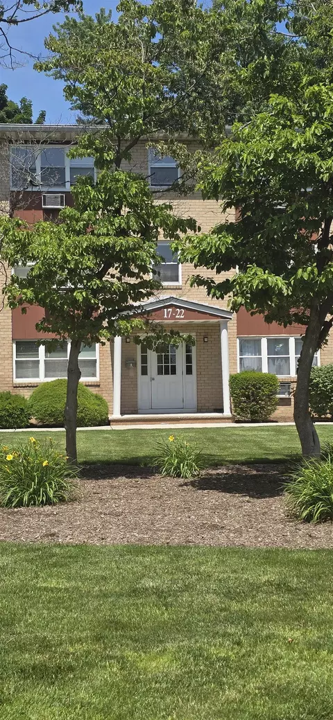 2 Radio Ave #A18, Secaucus, NJ 07094
