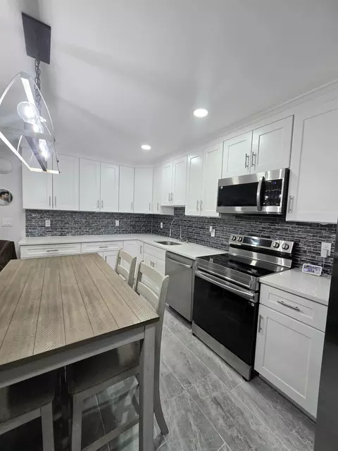 2 Radio Ave #A18, Secaucus, NJ 07094