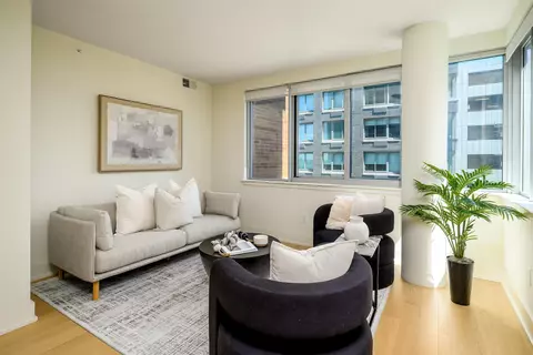 201 Luis M Marin Blvd #4010, Jersey City, NJ 07302