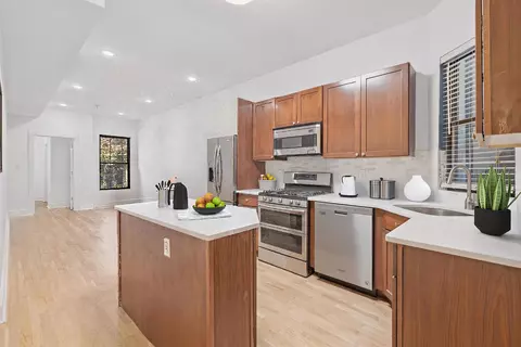 340 Pavonia Ave #1R, Jersey City, NJ 07302