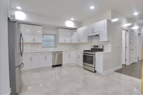 647 Ocean Ave #1, Jc Greenville, NJ 07307