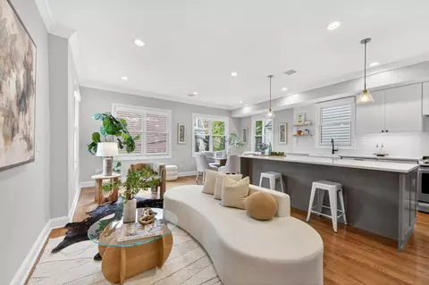 171 Jewett Ave #2, Jersey City, NJ 07304