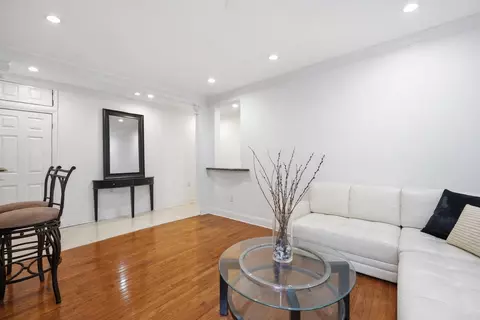217 44th St #5, Union City, NJ 07087