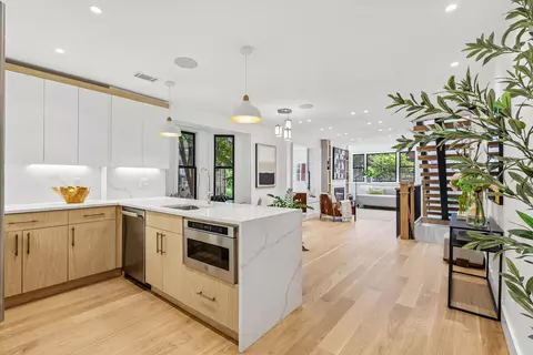 274 7th St, Jersey City, NJ 07302