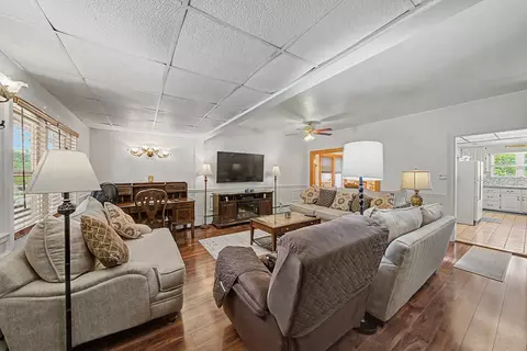 288 Maple St, Secaucus, NJ 07094 photo 4