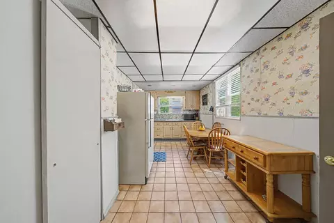 288 Maple St, Secaucus, NJ 07094 photo 8