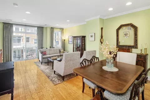 377 Kingston Ct, West New York, NJ 07093