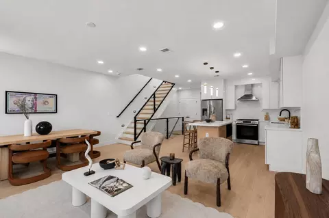 99 Van Horne St #2, Jersey City, NJ 07304