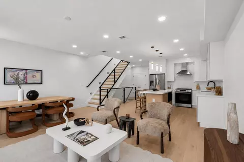 99 Van Horne St #2, Jersey City, NJ 07304