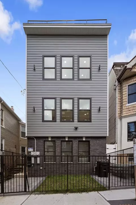 15 Fulton Ave #2, Jersey City, NJ 07305