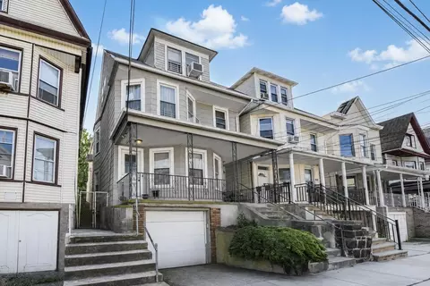 57 46th St, Weehawken, NJ 07086