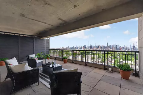 3312 Hudson Ave #PH2, Union City, NJ 07087