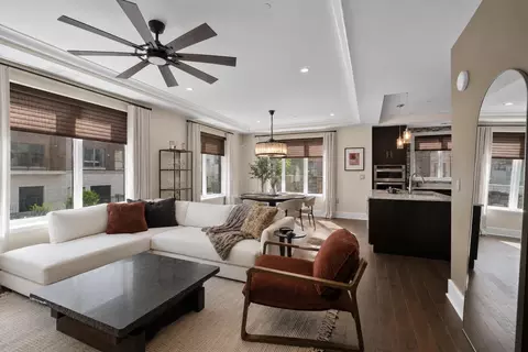250 Henley Pl #210, Weehawken, NJ 07086