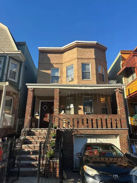 210 Wilkinson Ave, Jersey City, NJ 07305