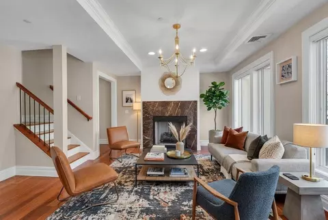 31 Cambridge Way, Weehawken, NJ 07086