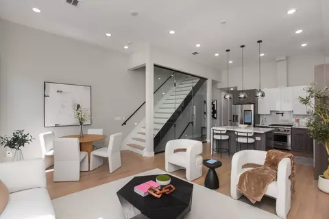 139 New York Ave #2, Jersey City, NJ 07307