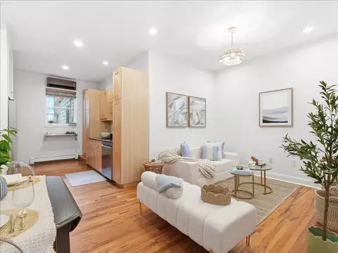 321 Bloomfield St #2, Hoboken, NJ 07030