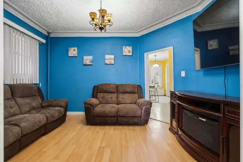 424 56th St, West New York, NJ 07093