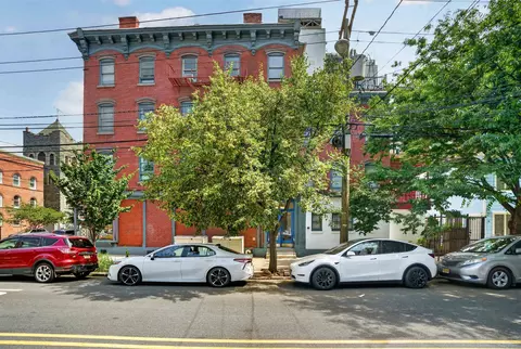 440 Jersey Ave #202, Jc Downtown, NJ 07303
