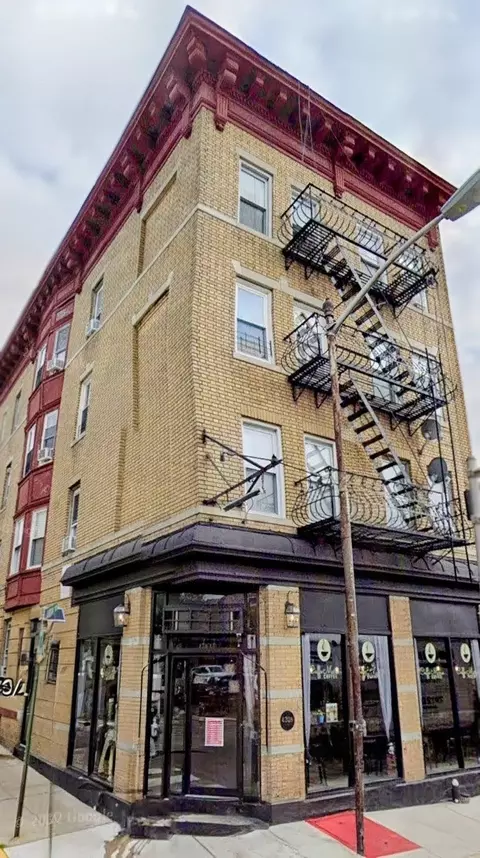 4306 Kennedy Blvd #6, Union City, NJ 07087