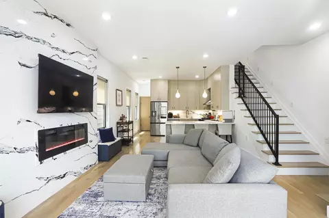 231 Clinton Ave #2, Jersey City, NJ 07304