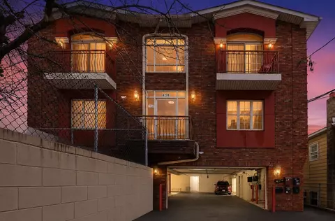 6208 Jackson St #31, West New York, NJ 07093