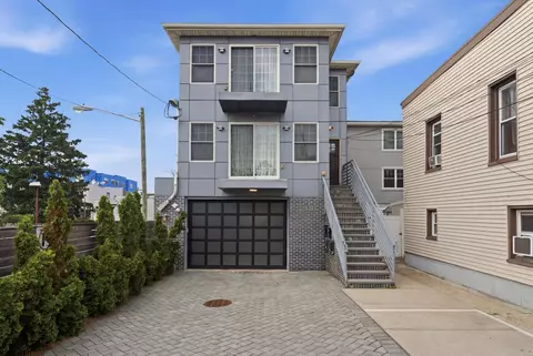 1206 5th St #C / 3, North Bergen, NJ 07047