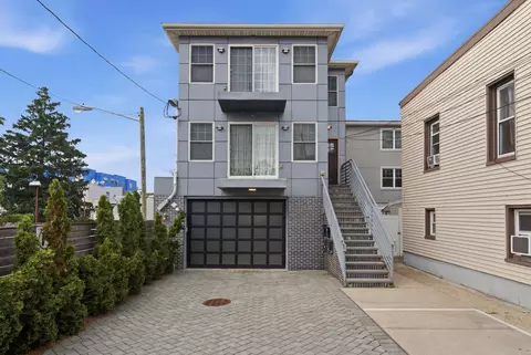 1206 5th St #C / 3, North Bergen, NJ 07047