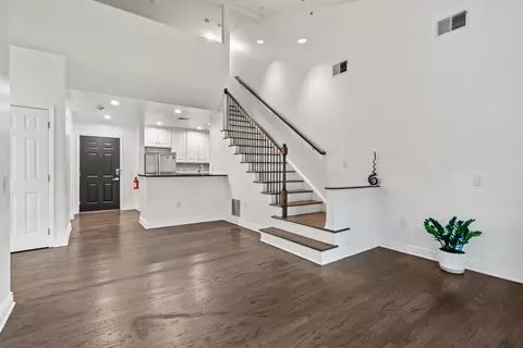7400 River Rd #442, North Bergen, NJ 07047