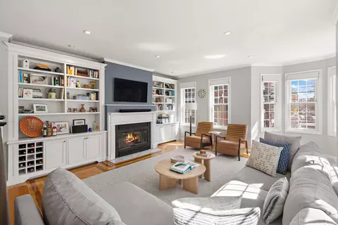 456 9th St #49, Hoboken, NJ 07030