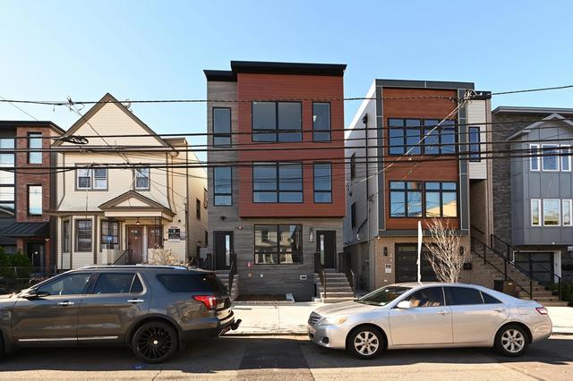 99 Thorne St #2ND, Jersey City, NJ 07307