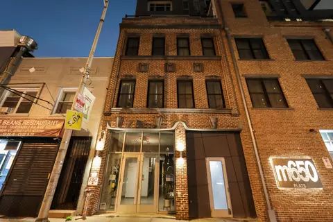 650 Montgomery St #403, Jersey City, NJ 07306