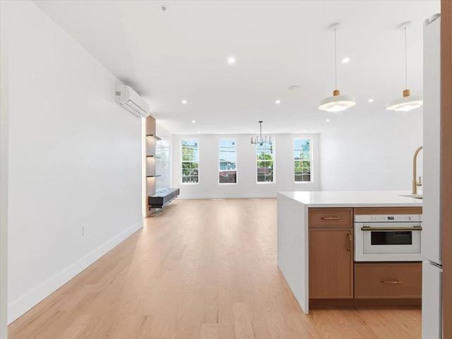 1123 Summit Ave #3, Jersey City, NJ 07307